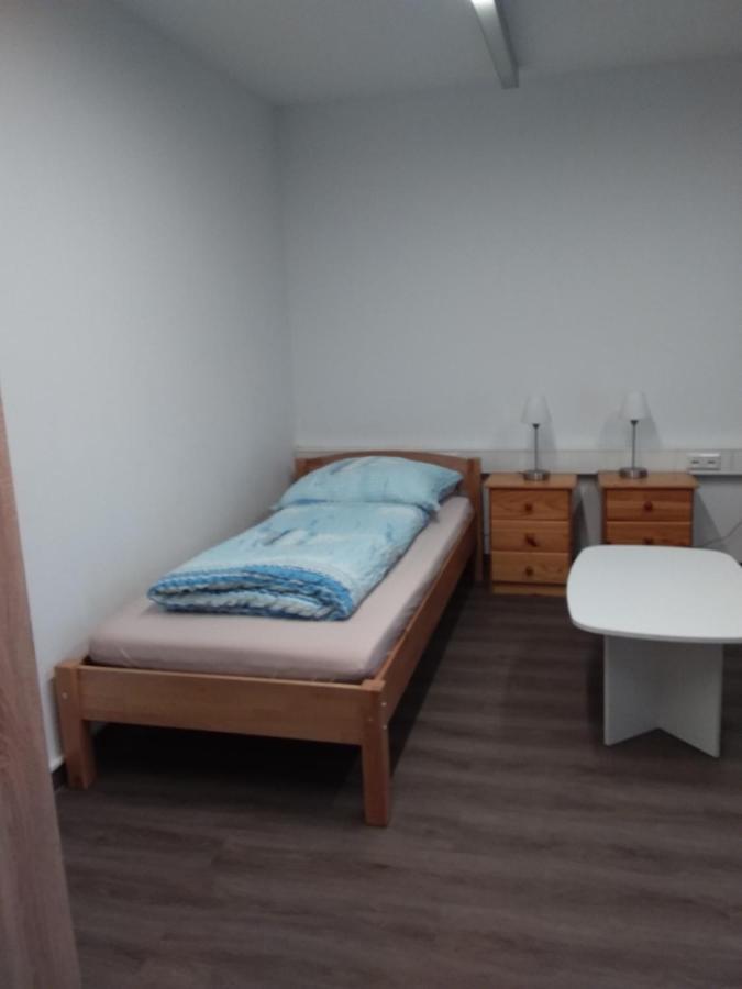Nguyen Le 3 Schlafzimmer, 7 Bette,Dusche, 2 Wc , Kueche Ab 2 Uebernachtungen Neukirch  Extérieur photo