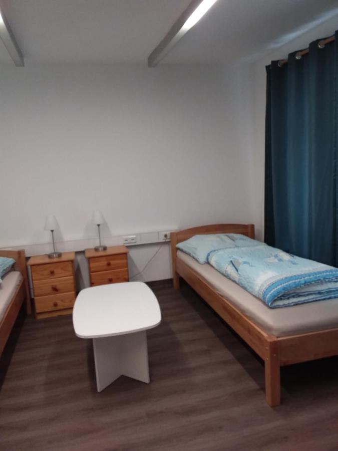 Nguyen Le 3 Schlafzimmer, 7 Bette,Dusche, 2 Wc , Kueche Ab 2 Uebernachtungen Neukirch  Extérieur photo