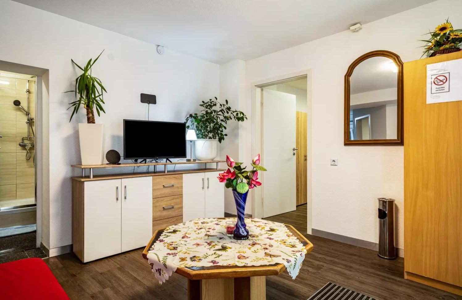 Nguyen Le 3 Schlafzimmer, 7 Bette,Dusche, 2 Wc , Kueche Ab 2 Uebernachtungen Neukirch  Extérieur photo